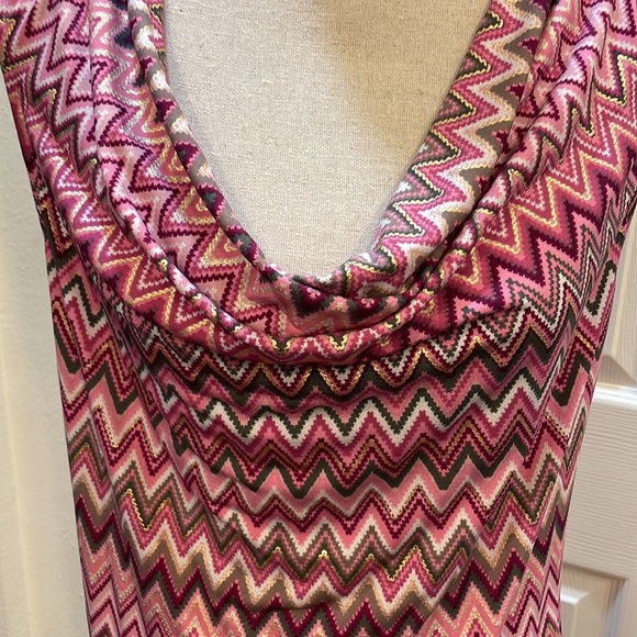 INC pink, Grey, gold zigzag top Large sleeveless poly-spandex blend vintage - Picture 5 of 7